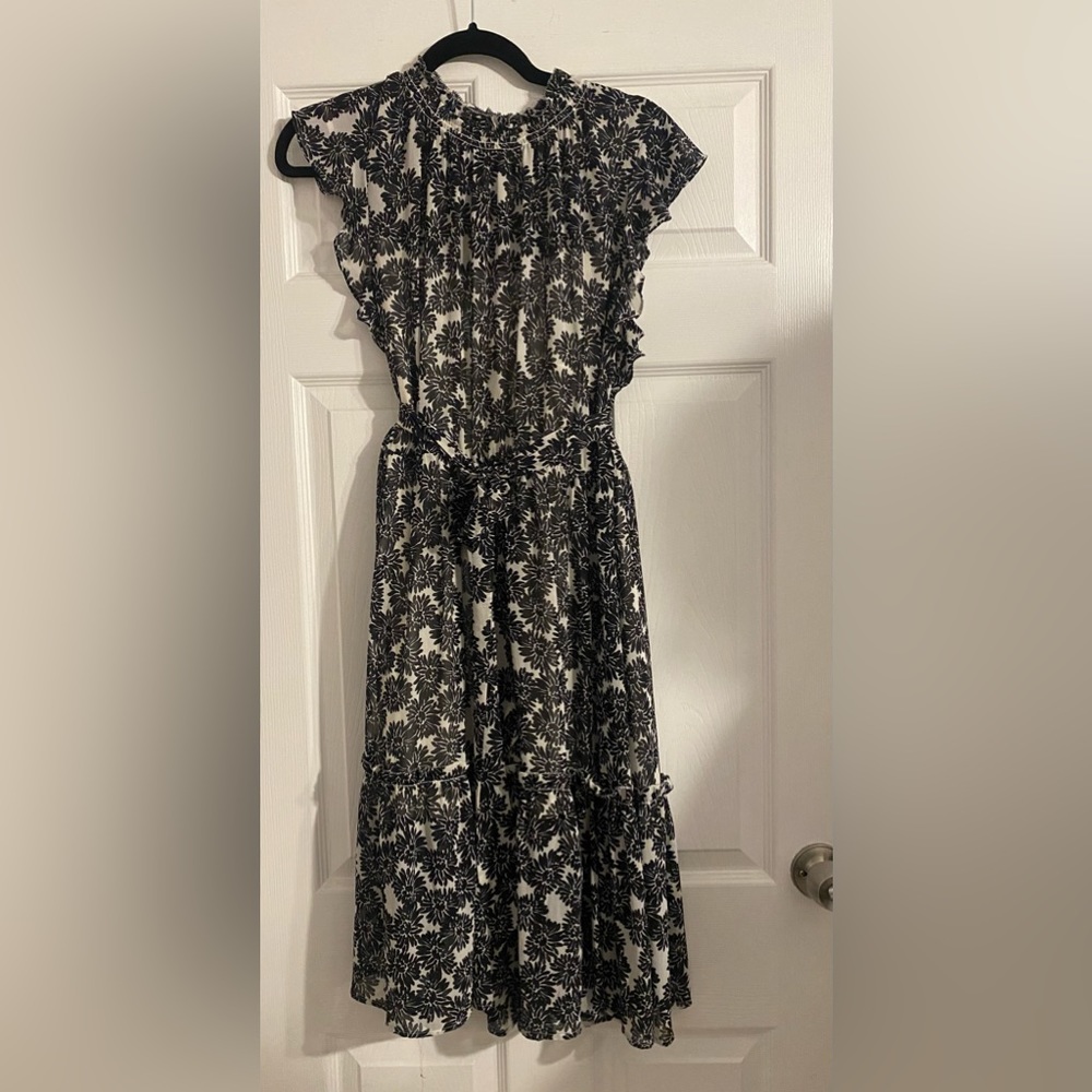 Black and Cream sleeveless spring dress